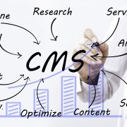 CMS導入のメリット・デメリットを徹底解説。導入すべき企業とは？